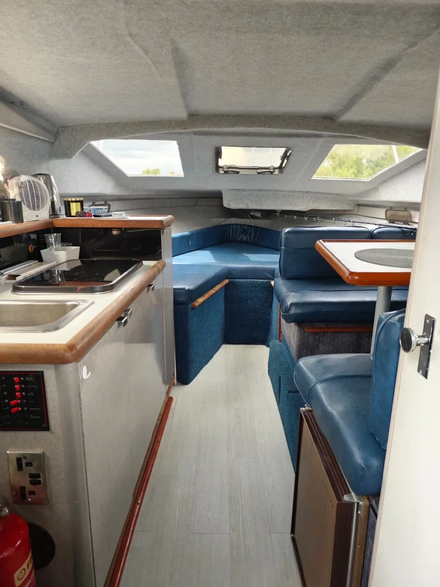 Bayliner 2555 Ciera – Fully Refurbished - Image 4