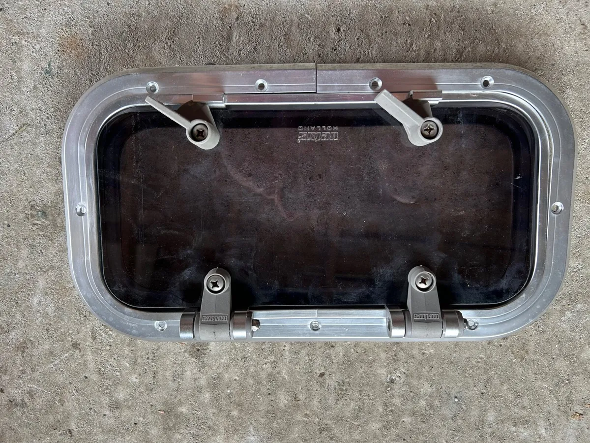 Boat hatch - Image 3