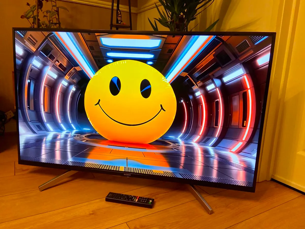 Sony 49” 4K HDR Smart Android TV - Box included - Image 4