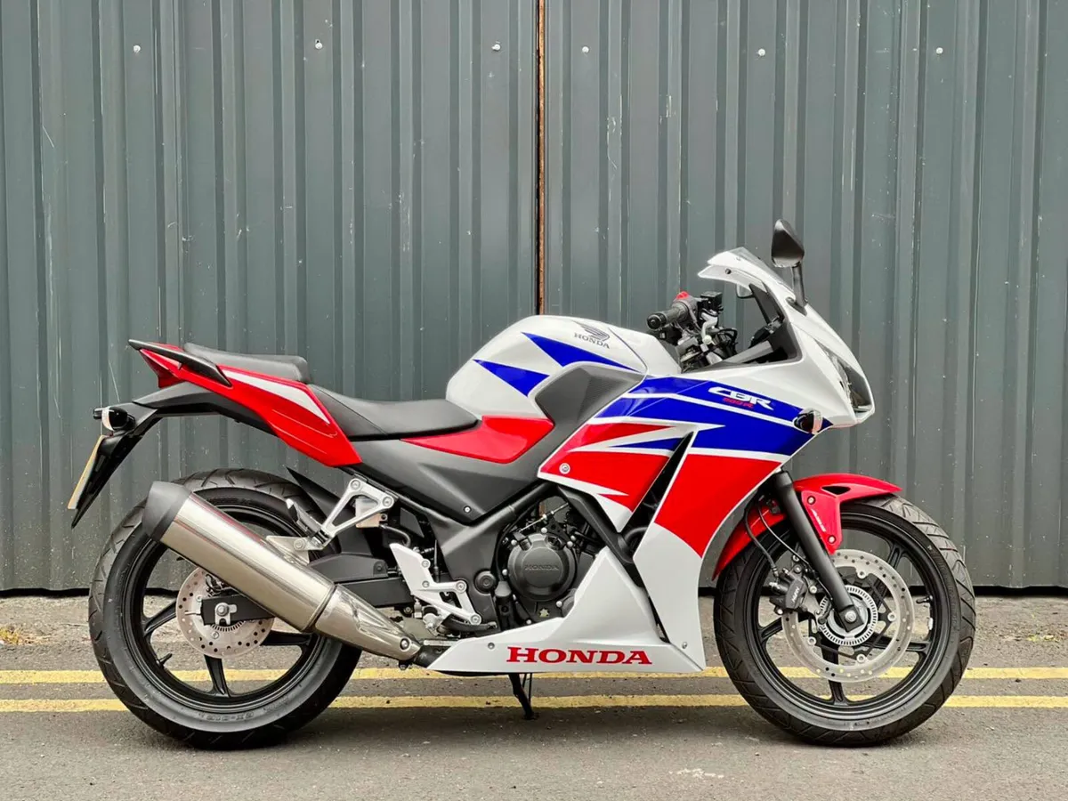 Honda CBR300R 2016 - Image 1