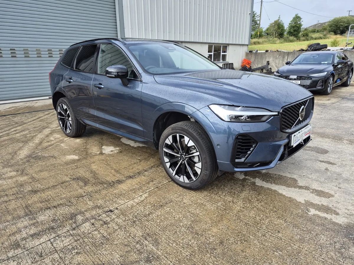 2026 VOLVO XC60 PRO PLUS T6 PHEV AWD PLUG-IN HYBRI - Image 1