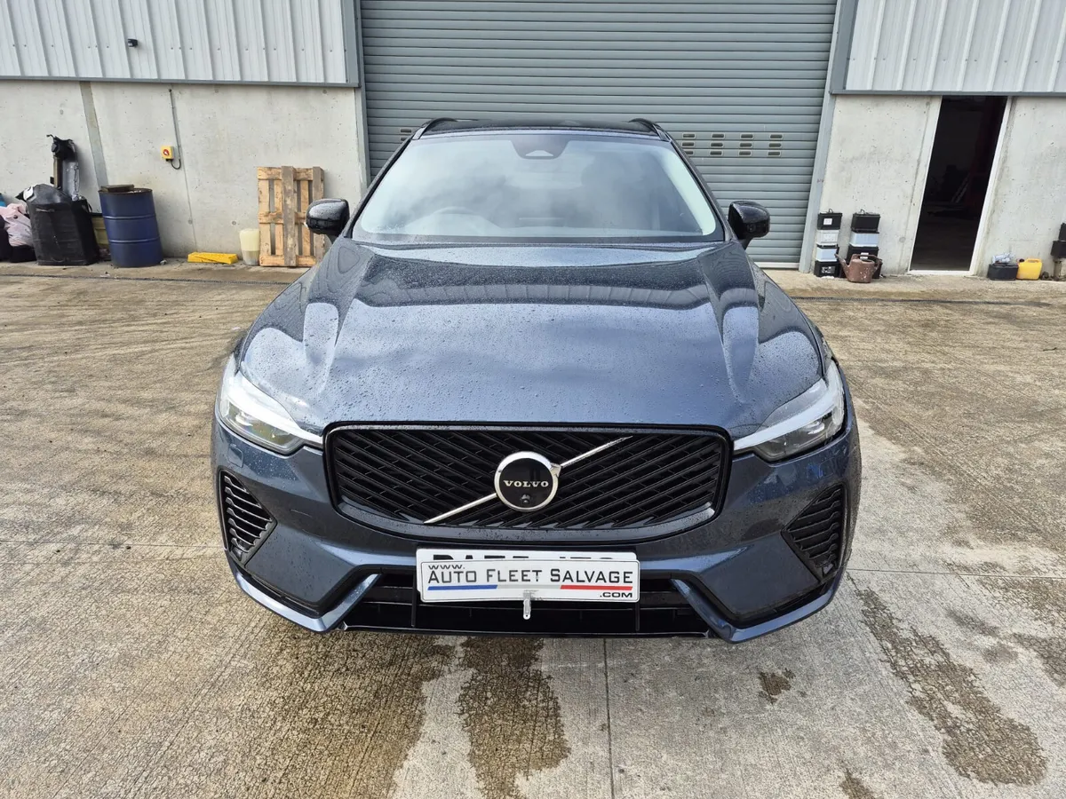 2026 VOLVO XC60 PRO PLUS T6 PHEV AWD PLUG-IN HYBRI - Image 2