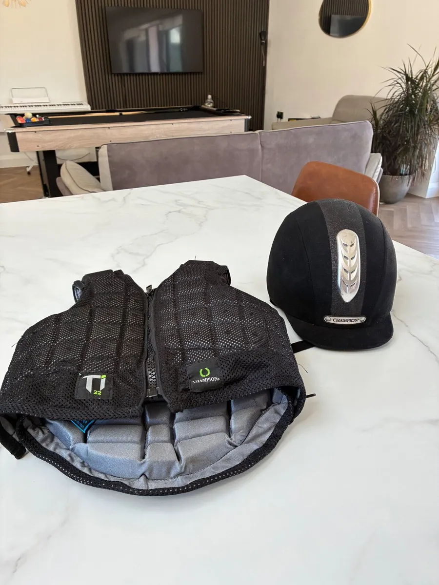 Equestrian helmet and back protector - Image 3