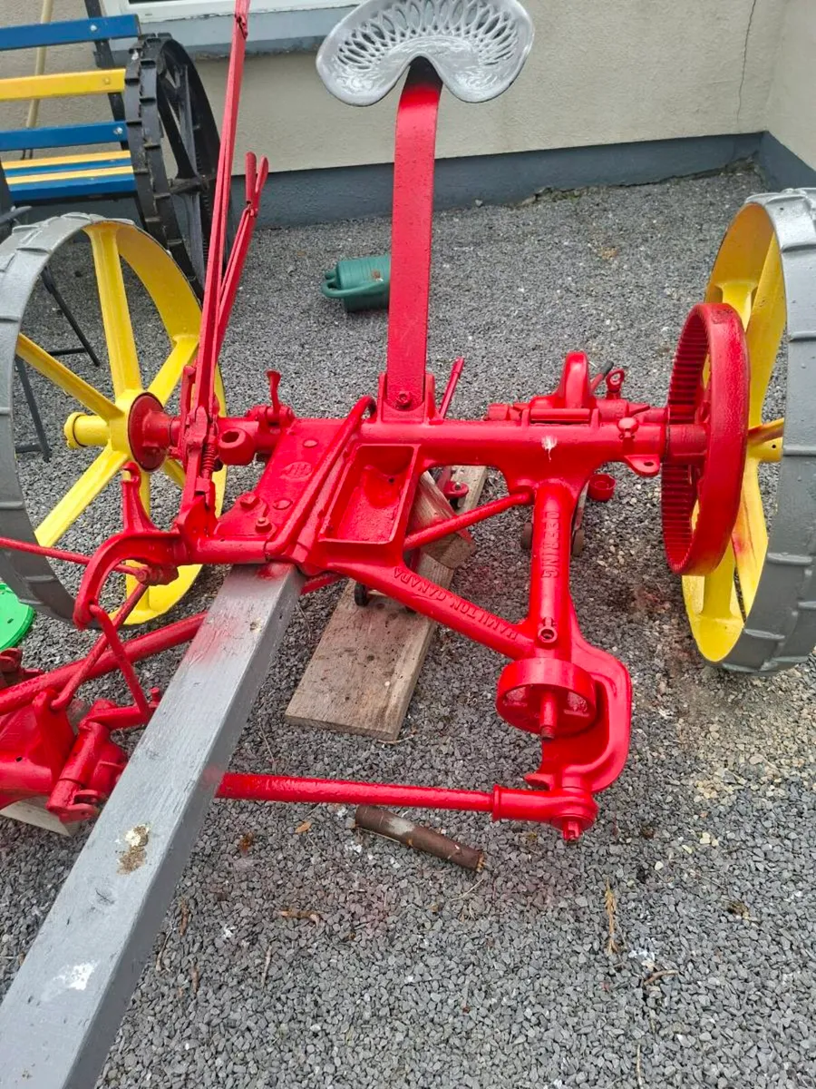 Horse drawn finger bar mower - Image 1
