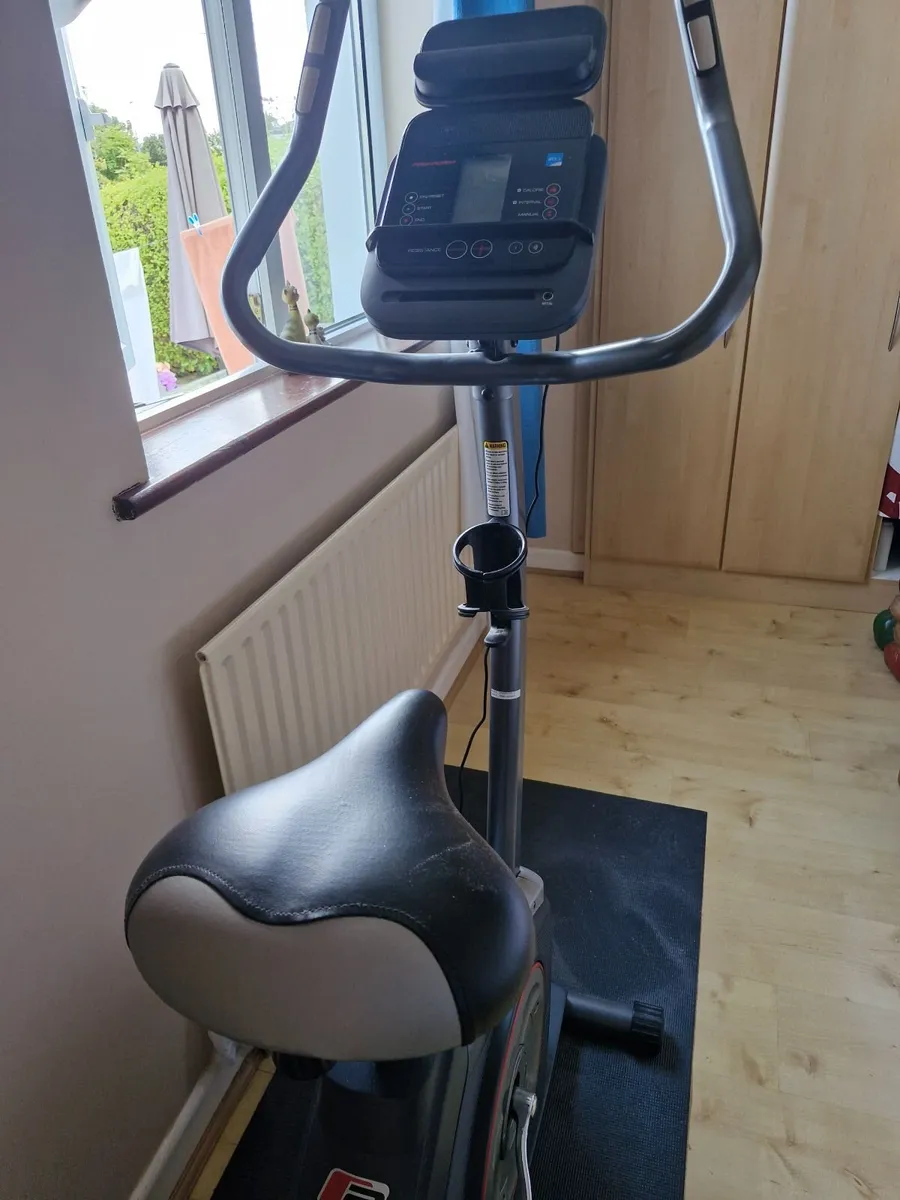 PRO-FORM Exercise bike - Image 1