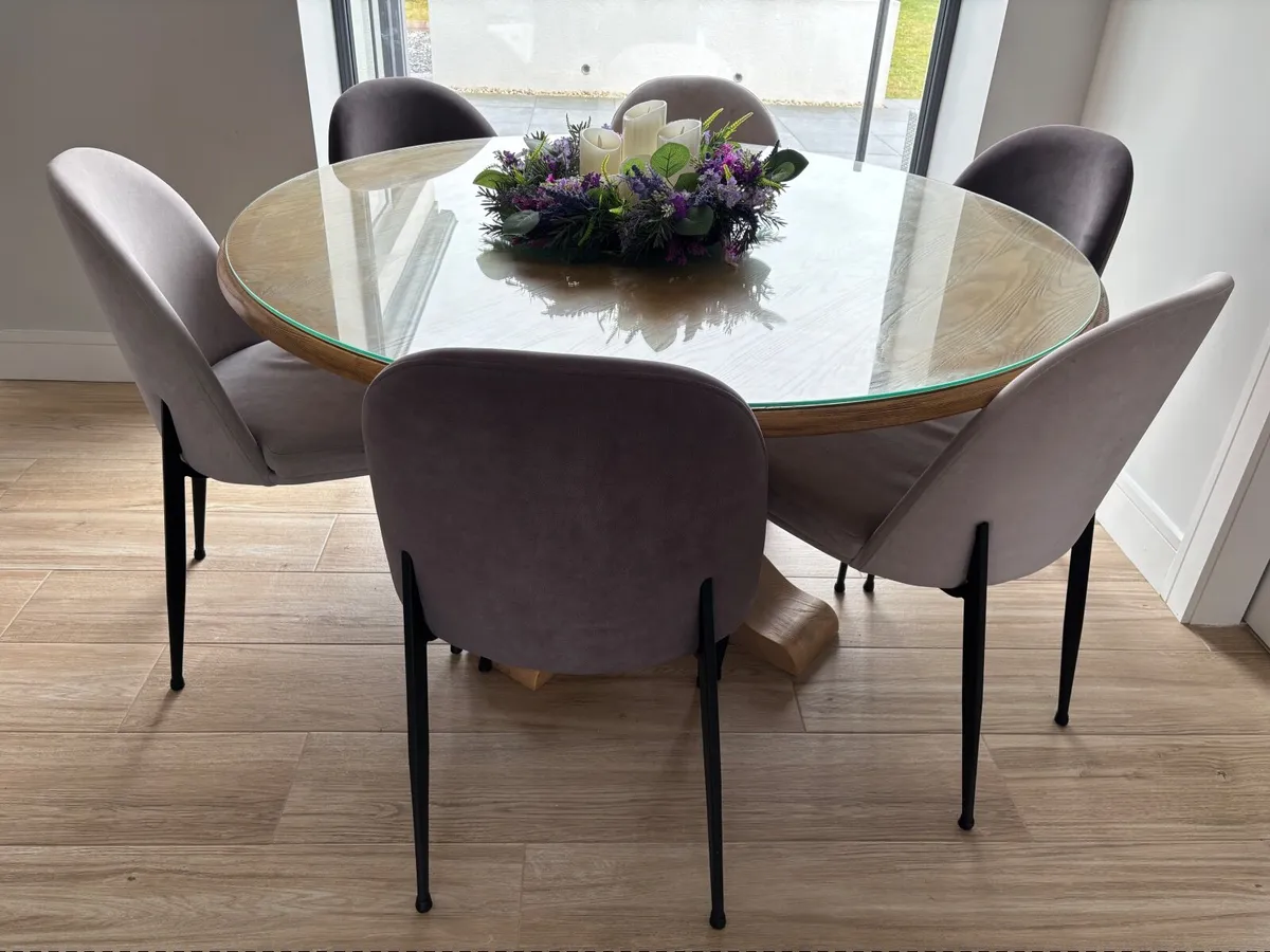 Table - Image 2