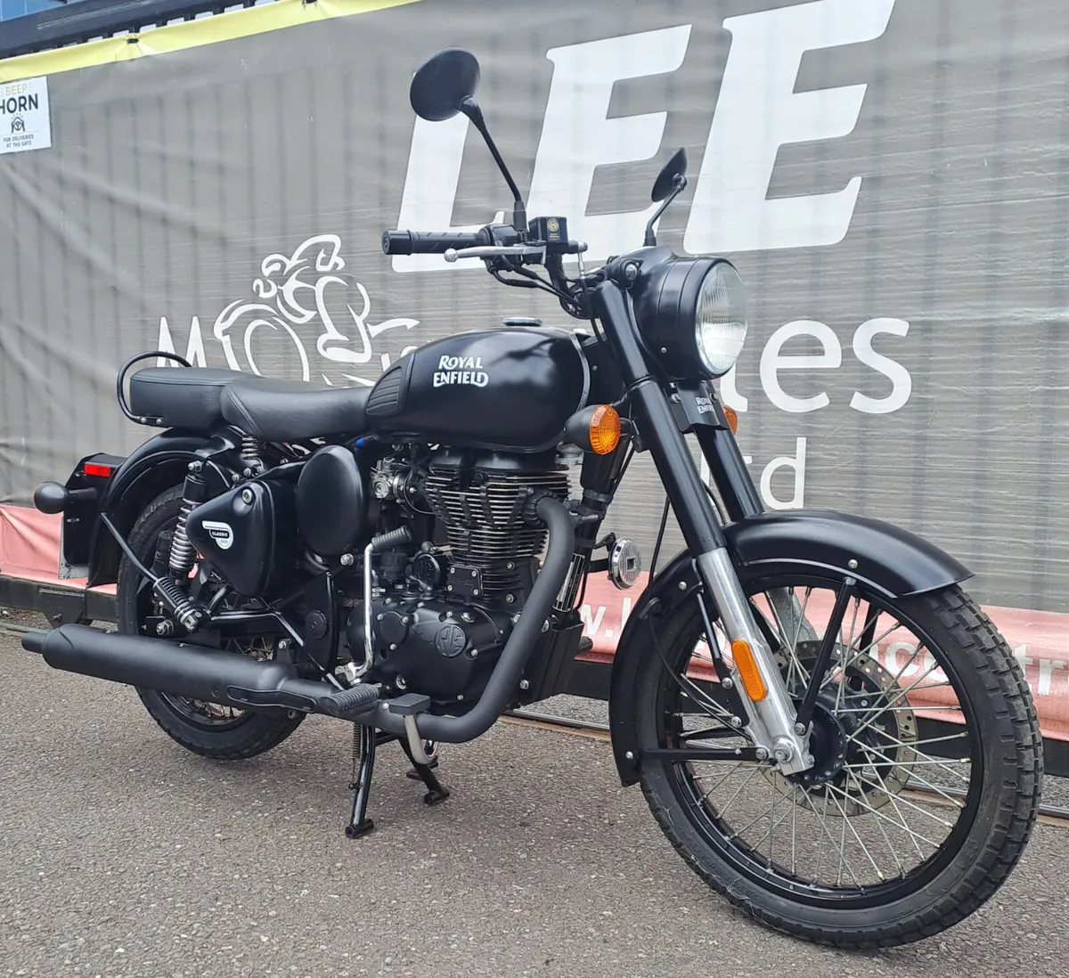 Royal Enfield Classic 2021 - Image 2