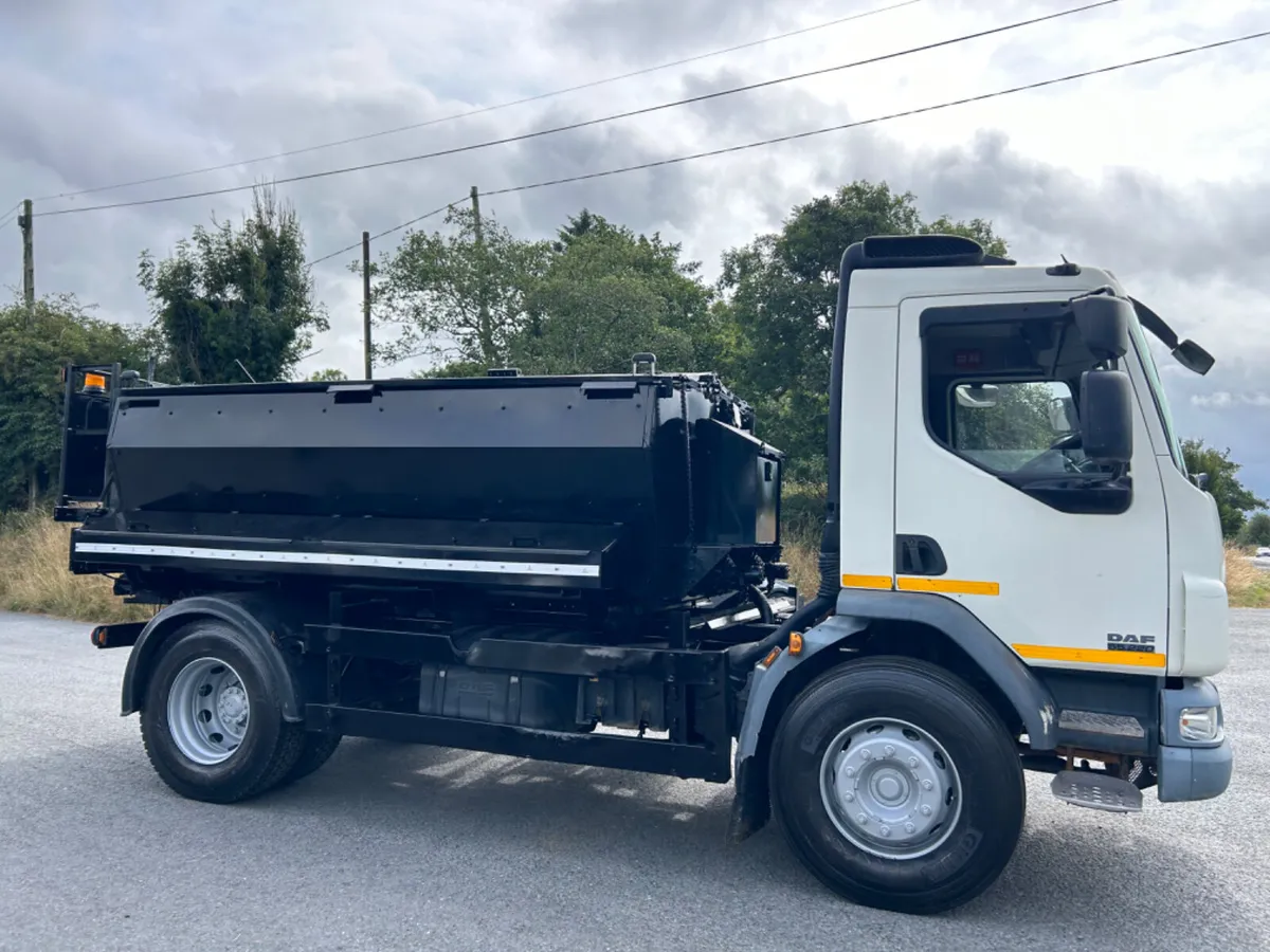 2014 Daf lf 220 18 ton tar hot box - Image 4