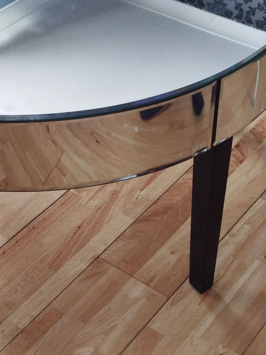 Laura Ashley Mirrored Coffee Table - Image 3