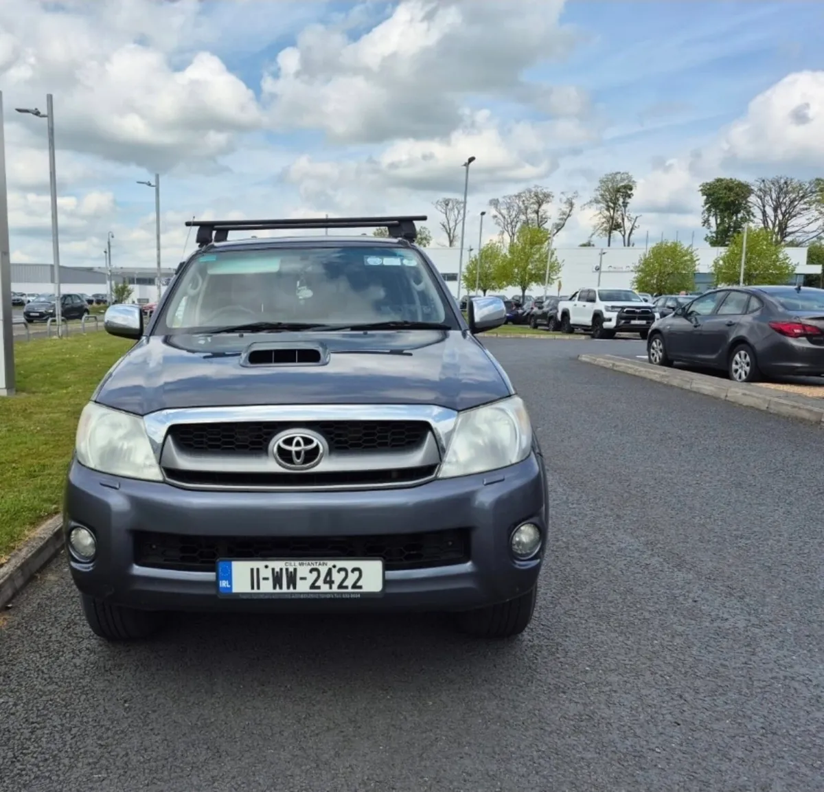 2011 TOYOTA HILUX 3.0D4D NEW CRVT - Image 2