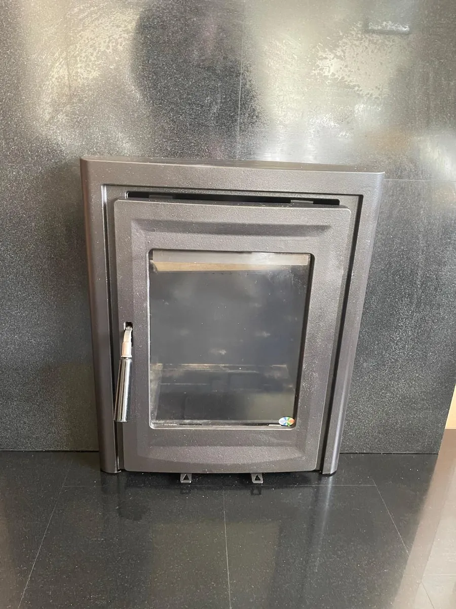 Stove - Image 2