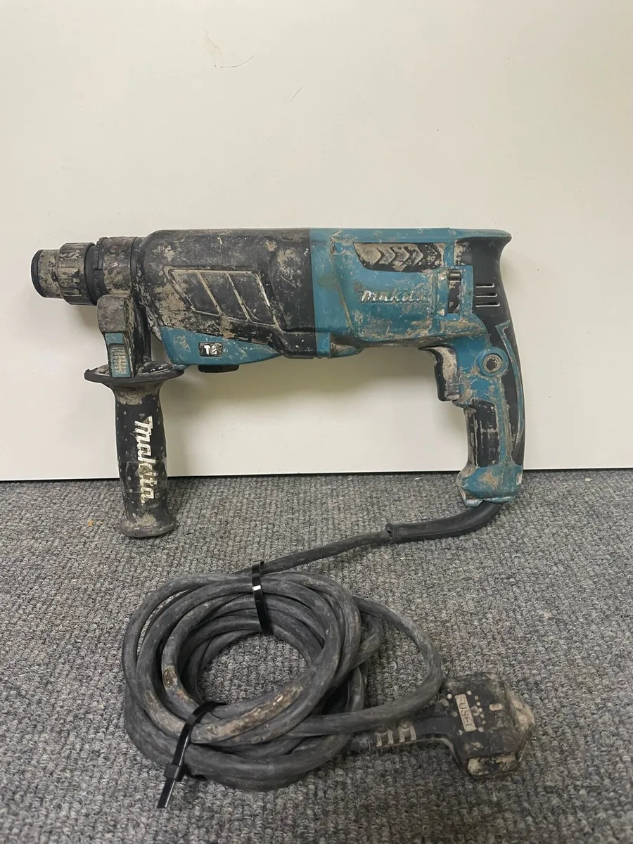 Makita Corded Rotary Hammer - Image 3