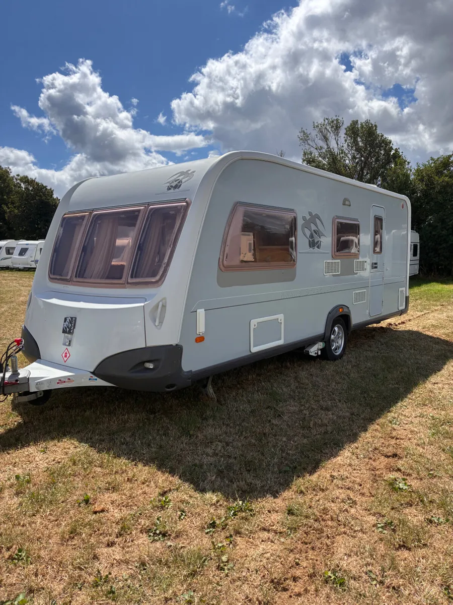 Knaus starclass 4 berth caravan - Image 1