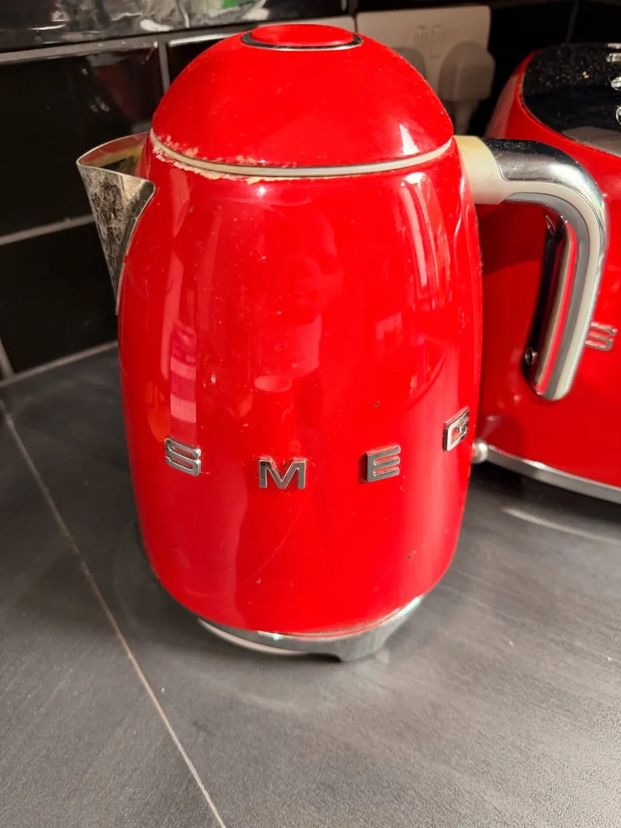 SMEG kettle and toaster - Image 3