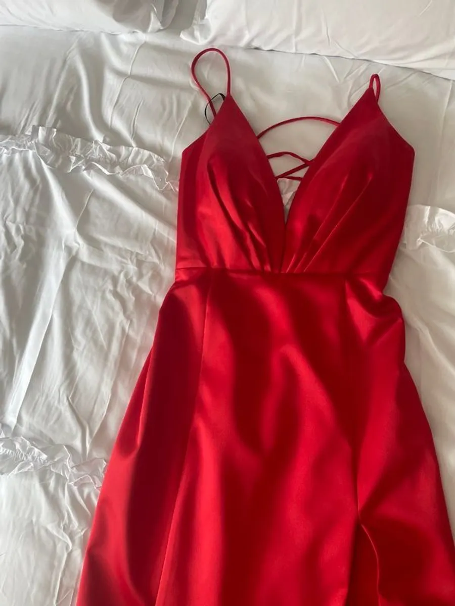 Debs - Image 2