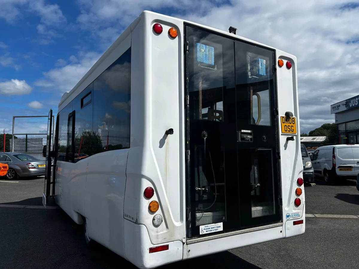 2008 Mercedes Benz Sprinter coach built mini bus - Image 3