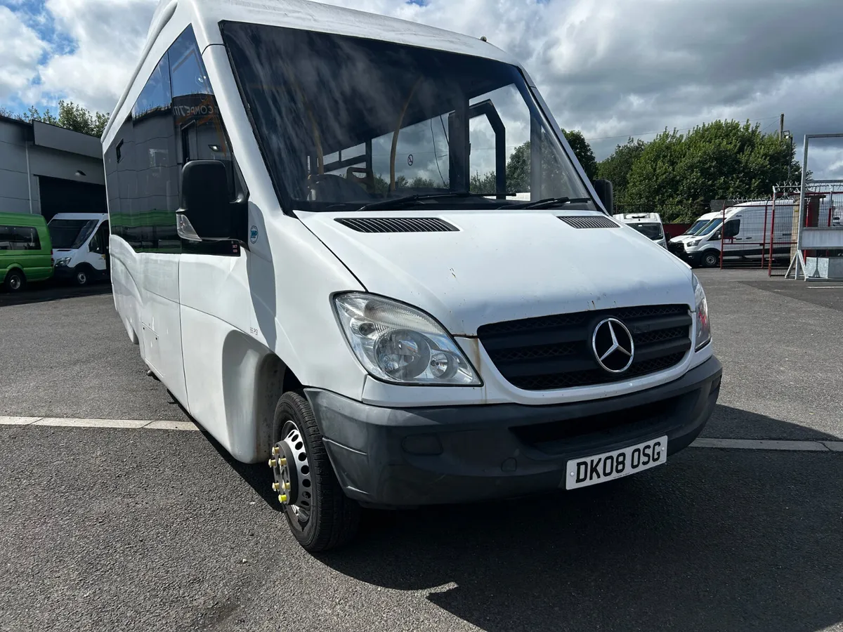 2008 Mercedes Benz Sprinter coach built mini bus - Image 2