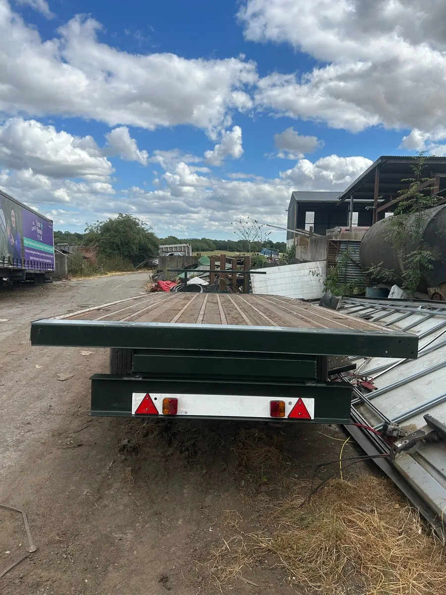 Bale trailer - Image 2
