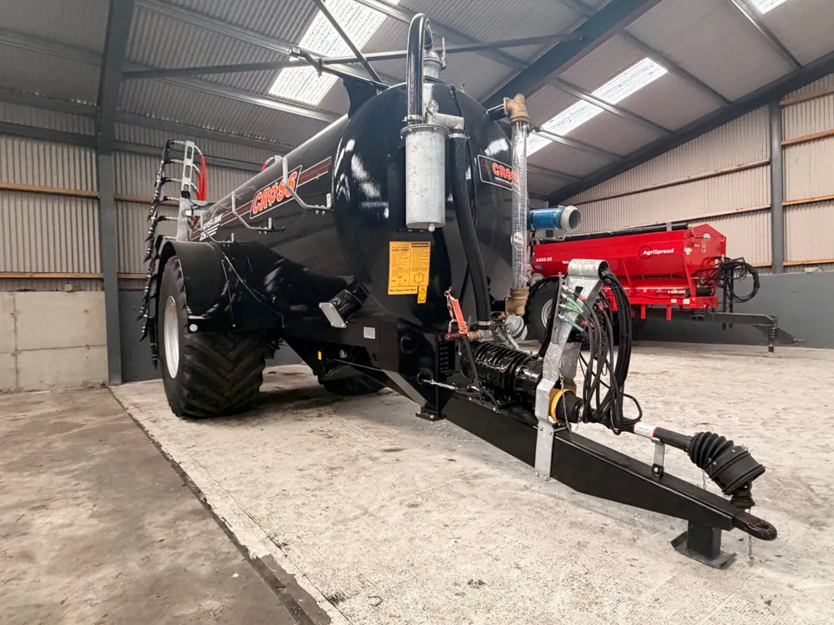 Cross 2250 Tanker & 7.6 Meter Flexi Shoe - Image 2