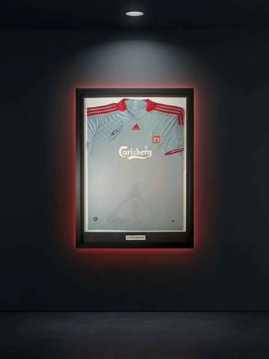 Signed Steven Gerard Liverpool Jersey 2008 era