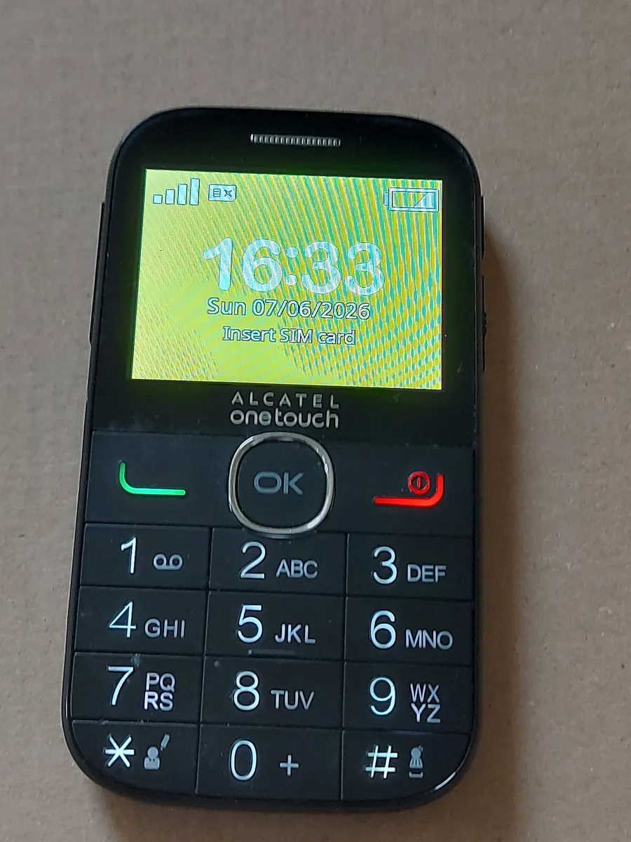 Alcatel One Touch, Model 2004C, in excellent condi - Image 4