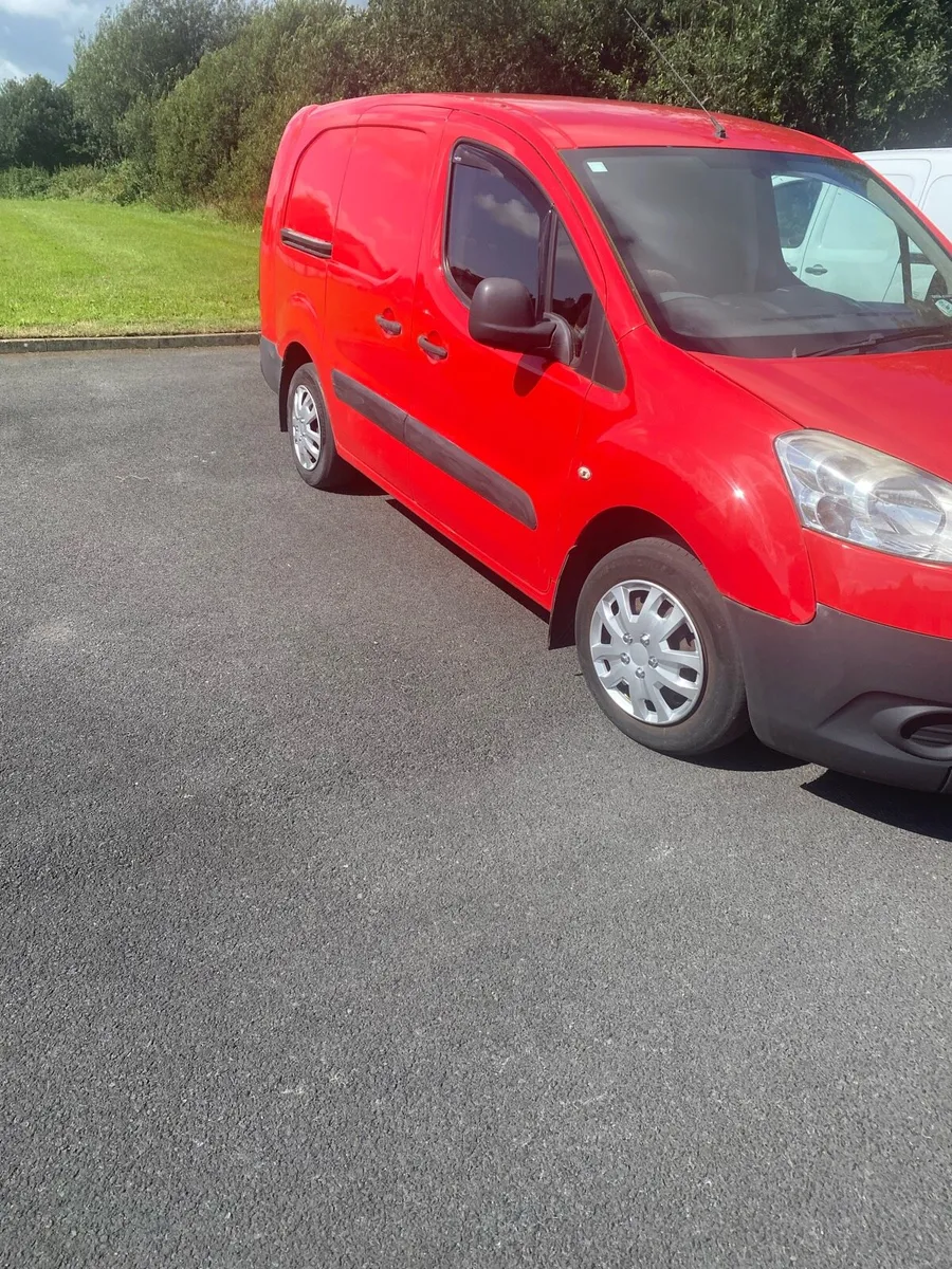 Peugeot van - Image 1