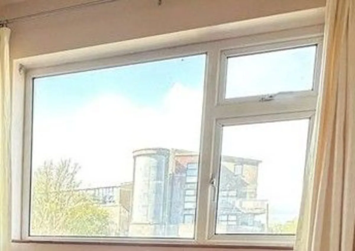 Set of 7 White PVC Windows - Image 1
