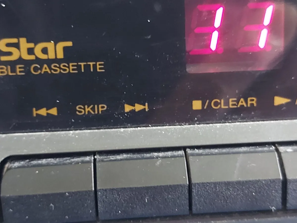 Goldstar Portable Stereo CD Radio Cassette - Image 4