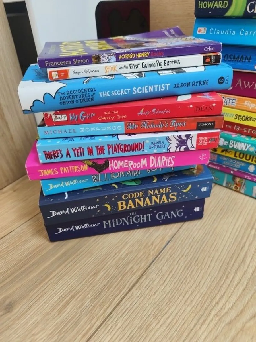 Book collection - Image 2