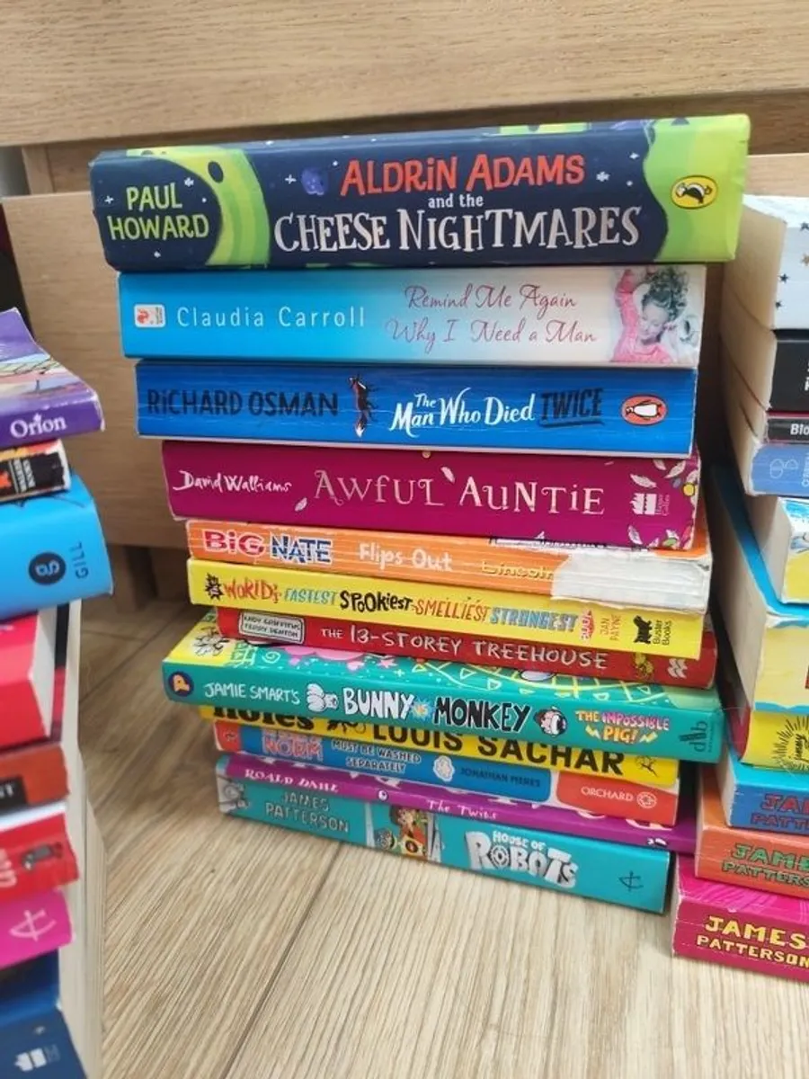 Book collection - Image 3
