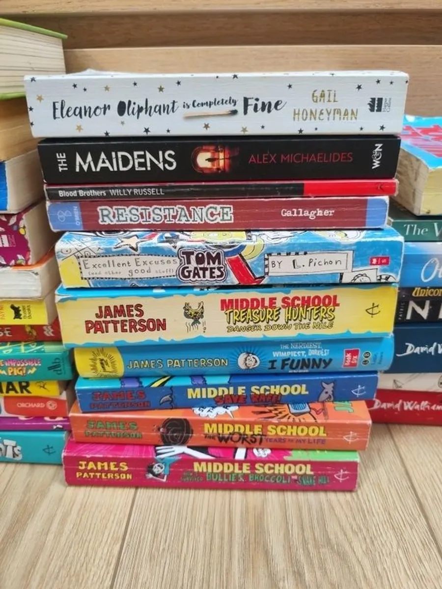 Book collection - Image 4