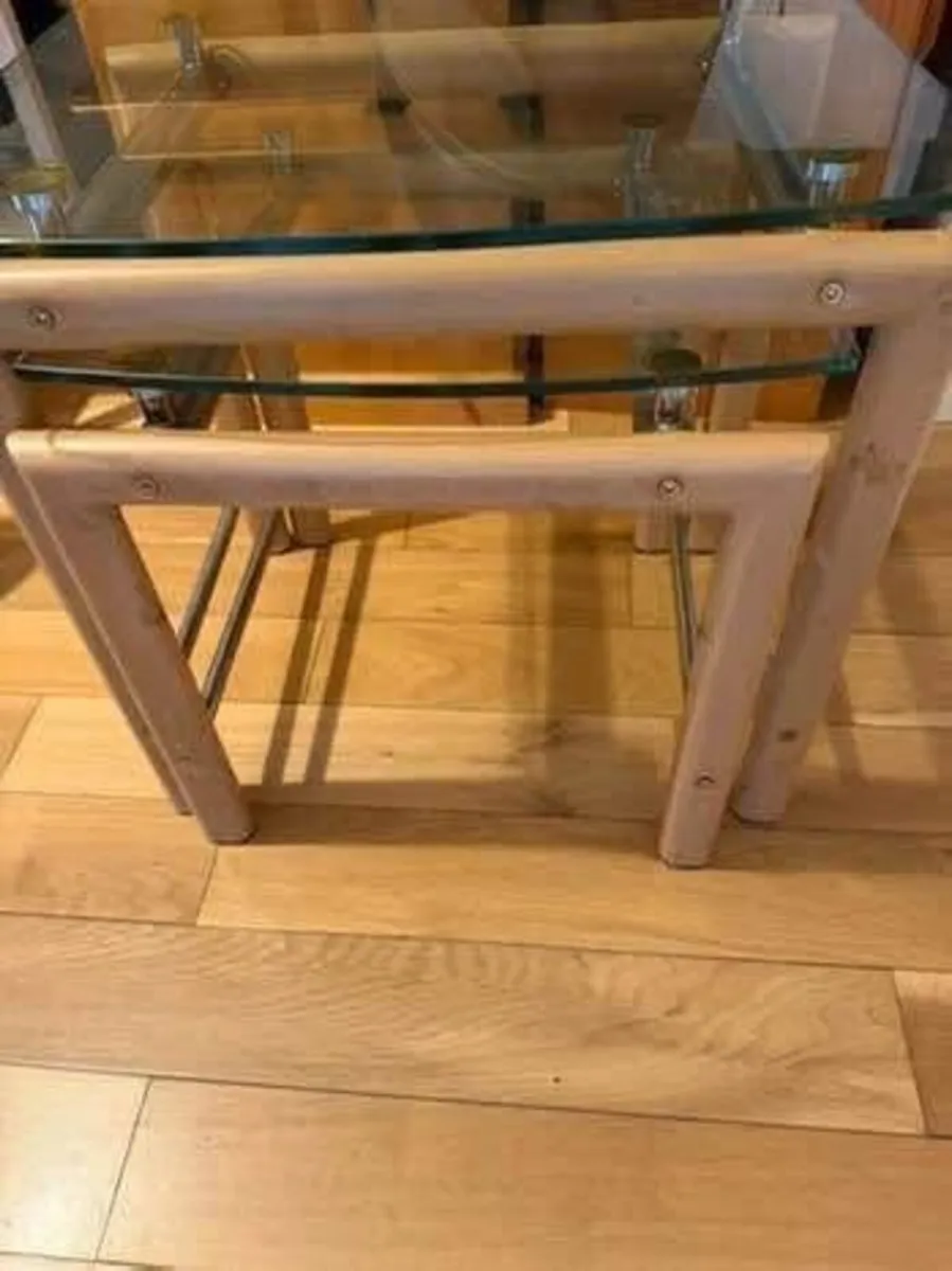 Nest of tables - Image 2