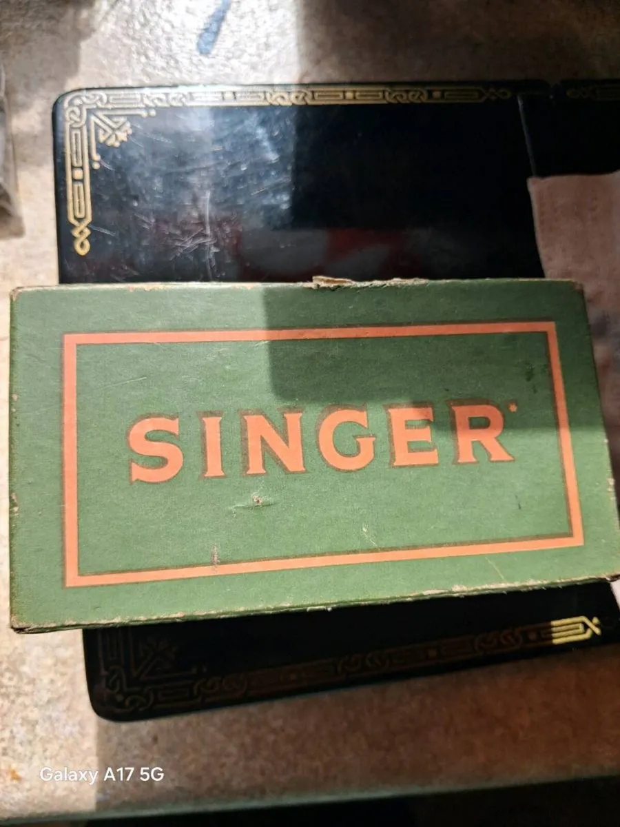Singer 221 featherweight - Image 4