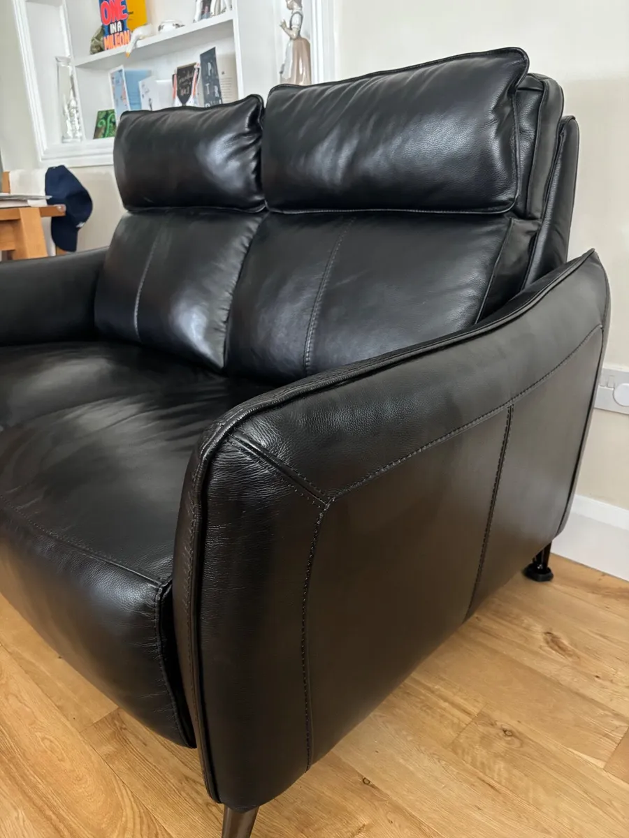 Leather 2 seater sofa - Image 3