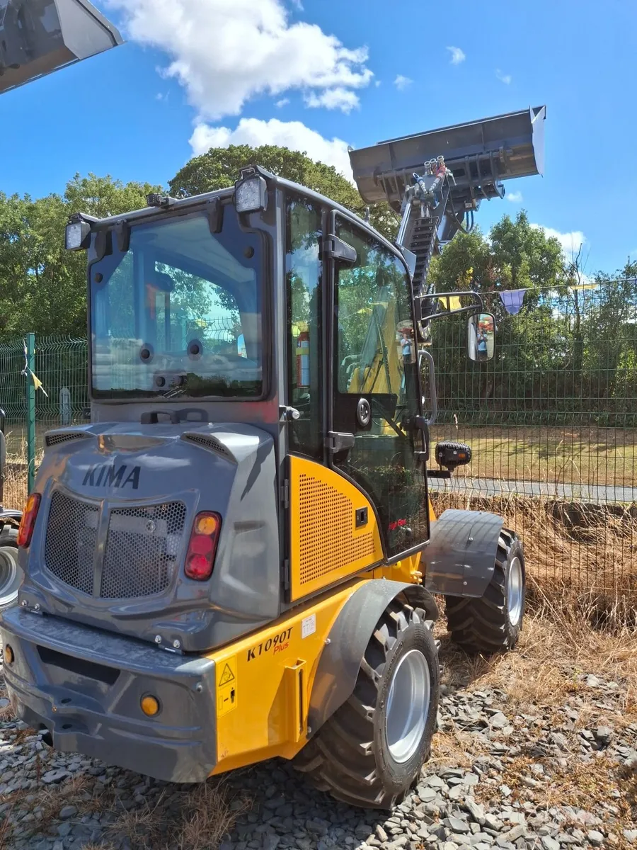 KIMA K1090T Loader - Image 4