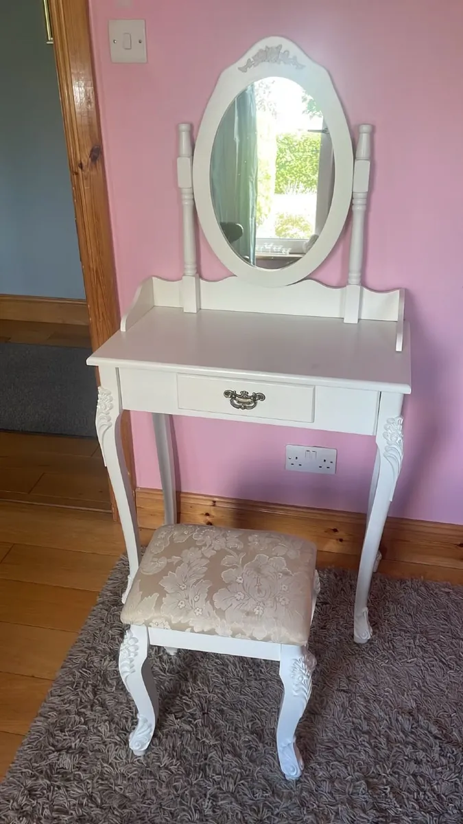 Dressing table with mirror - Image 2