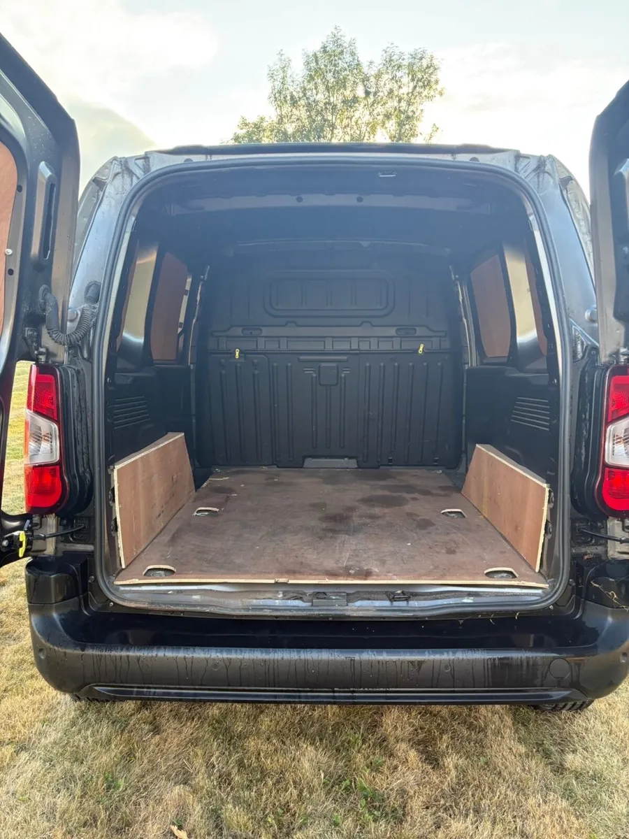 2021 Citroen berlingo van - Image 4