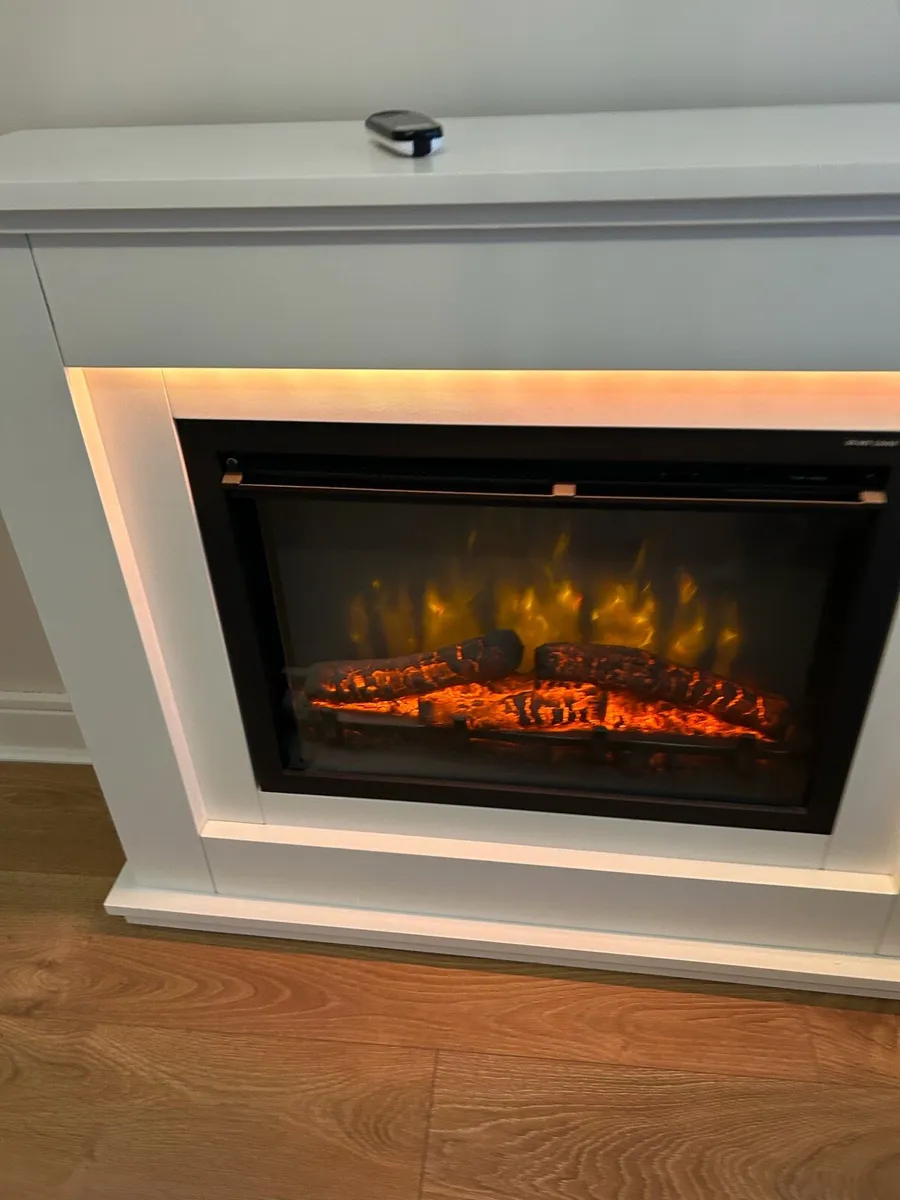 Electric Fireplace - Image 2