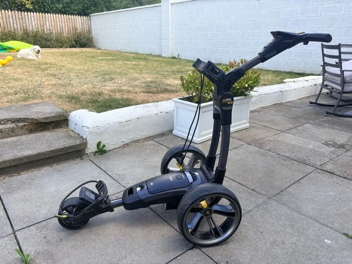 Powakaddy CT10 GPS Trolley - Image 1
