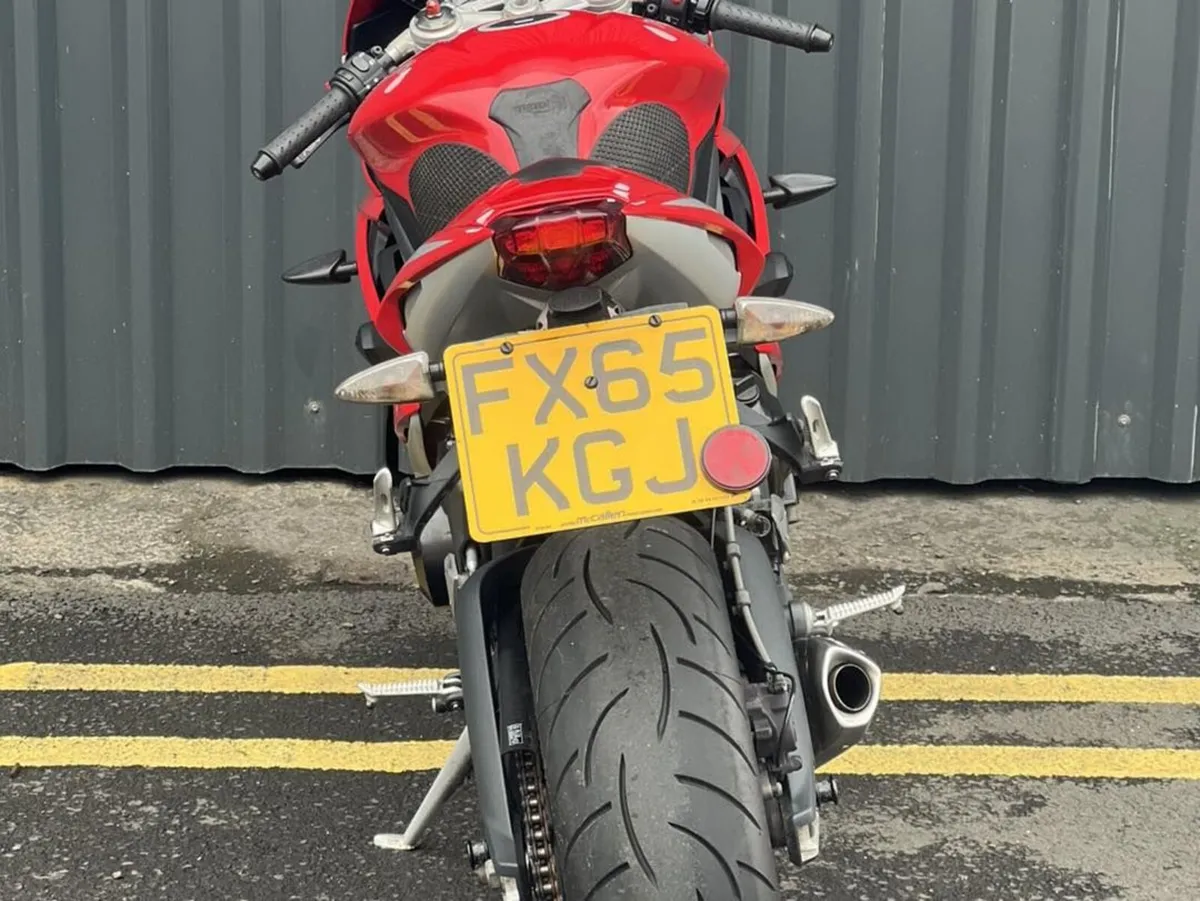 2015 Triumph Daytona 675 - Image 3