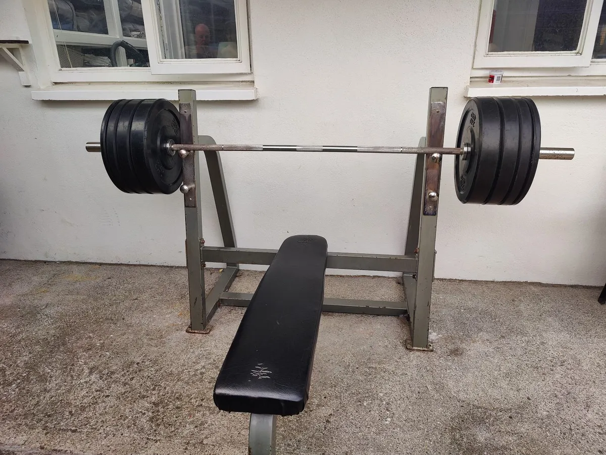 100kg Bumper Plates-Bench Press-7ft Olympic Bar. - Image 1