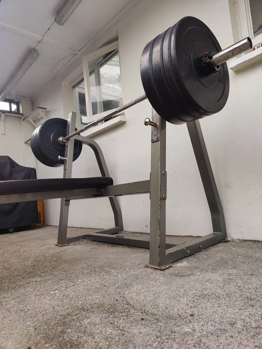 100kg Bumper Plates-Bench Press-7ft Olympic Bar. - Image 2