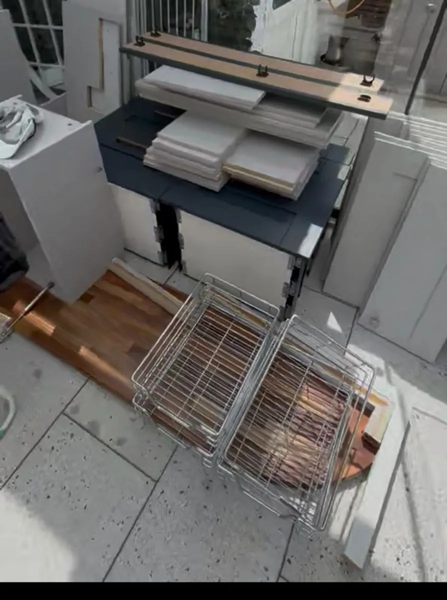 Kitchen - Image 2