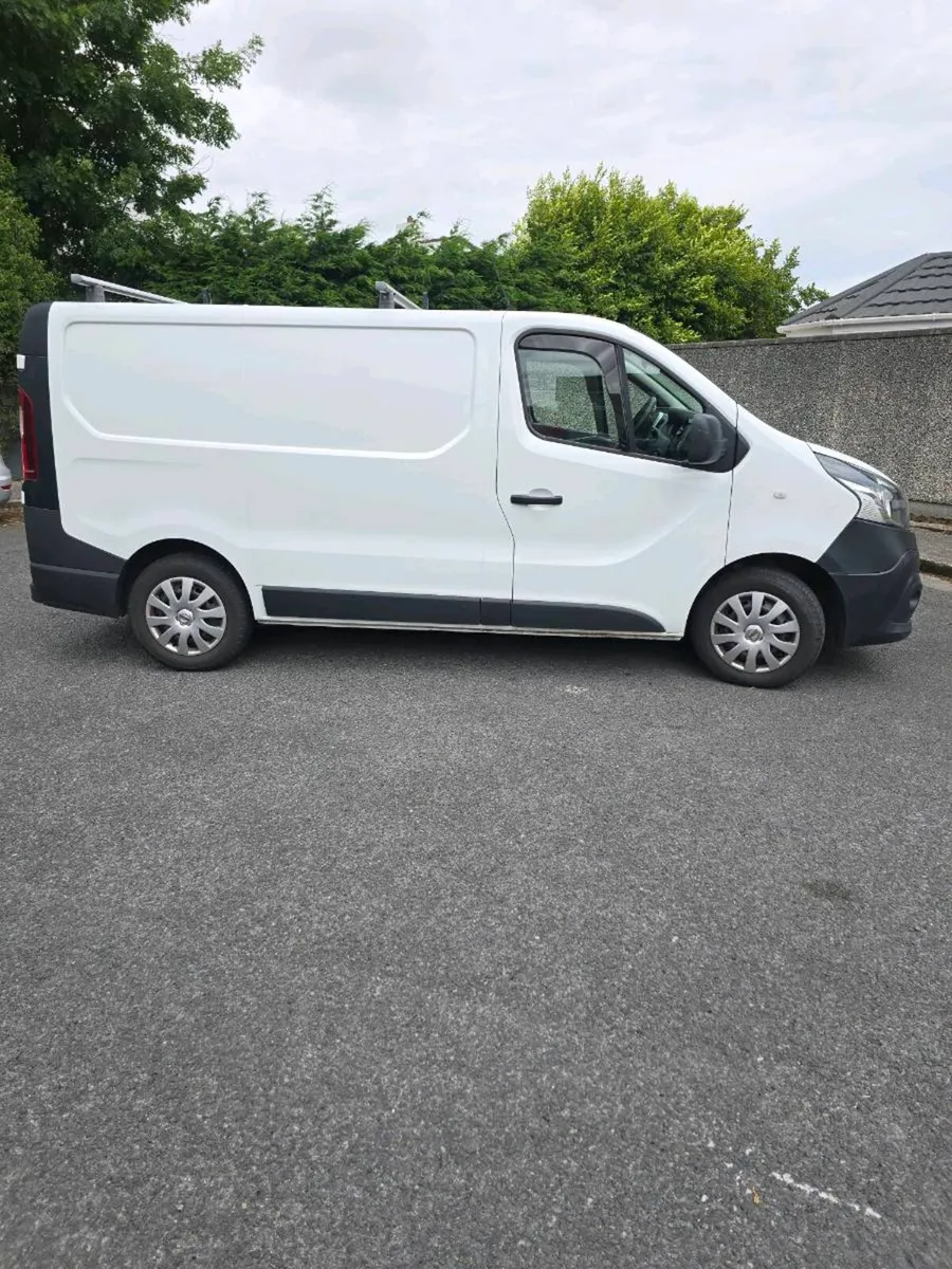 Nissan nv300 - Image 1