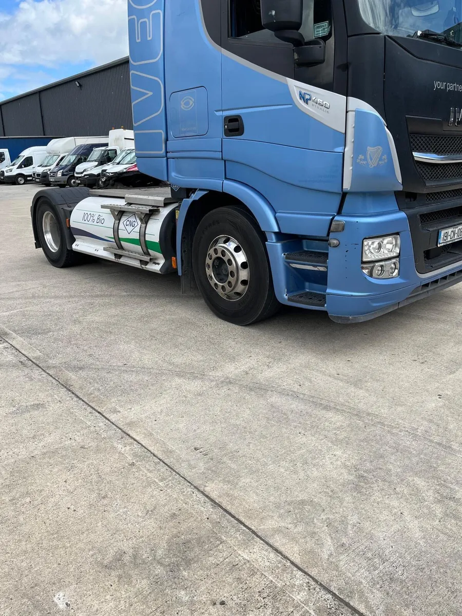 2019 Iveco Stralis AS440 4x2 - Image 3