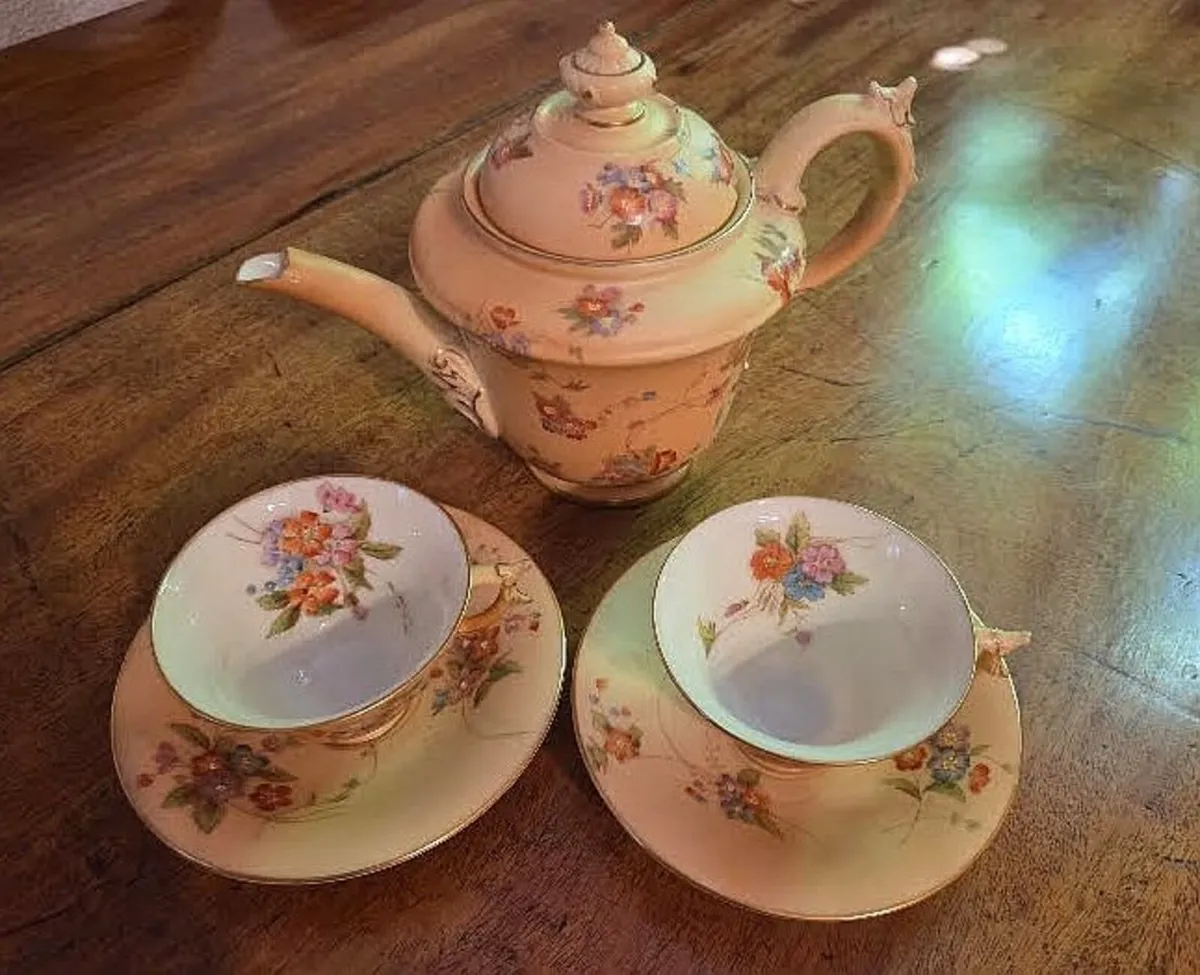 Antique English Porcelain Tea Set with Teapot - Image 3