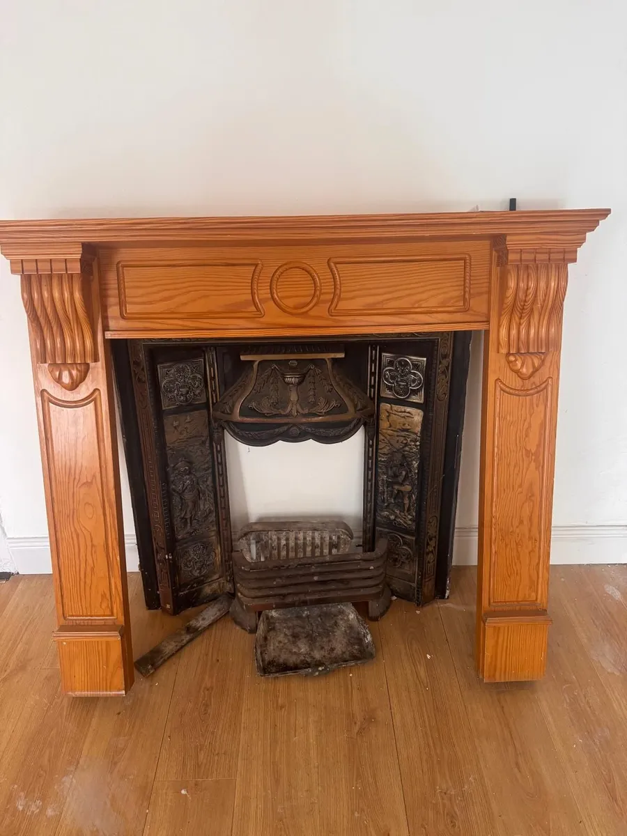 Fireplace Set - Surround +  Cast Iron Insert - Image 2