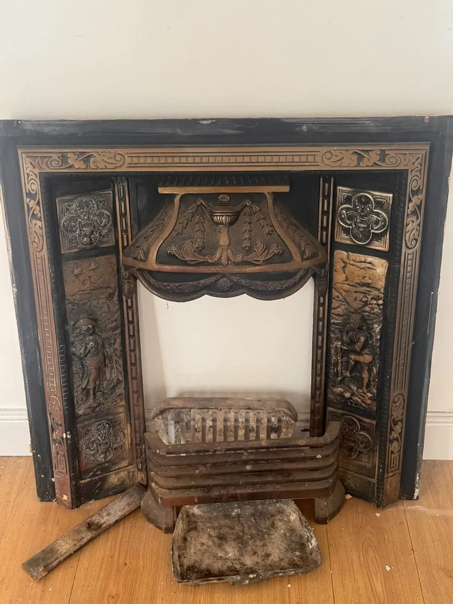 Fireplace Set - Surround +  Cast Iron Insert - Image 4