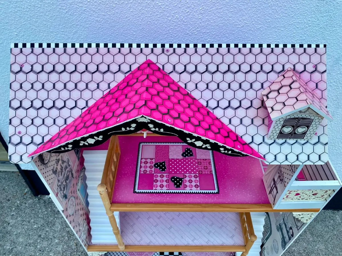 Wooden dolls house - Image 4
