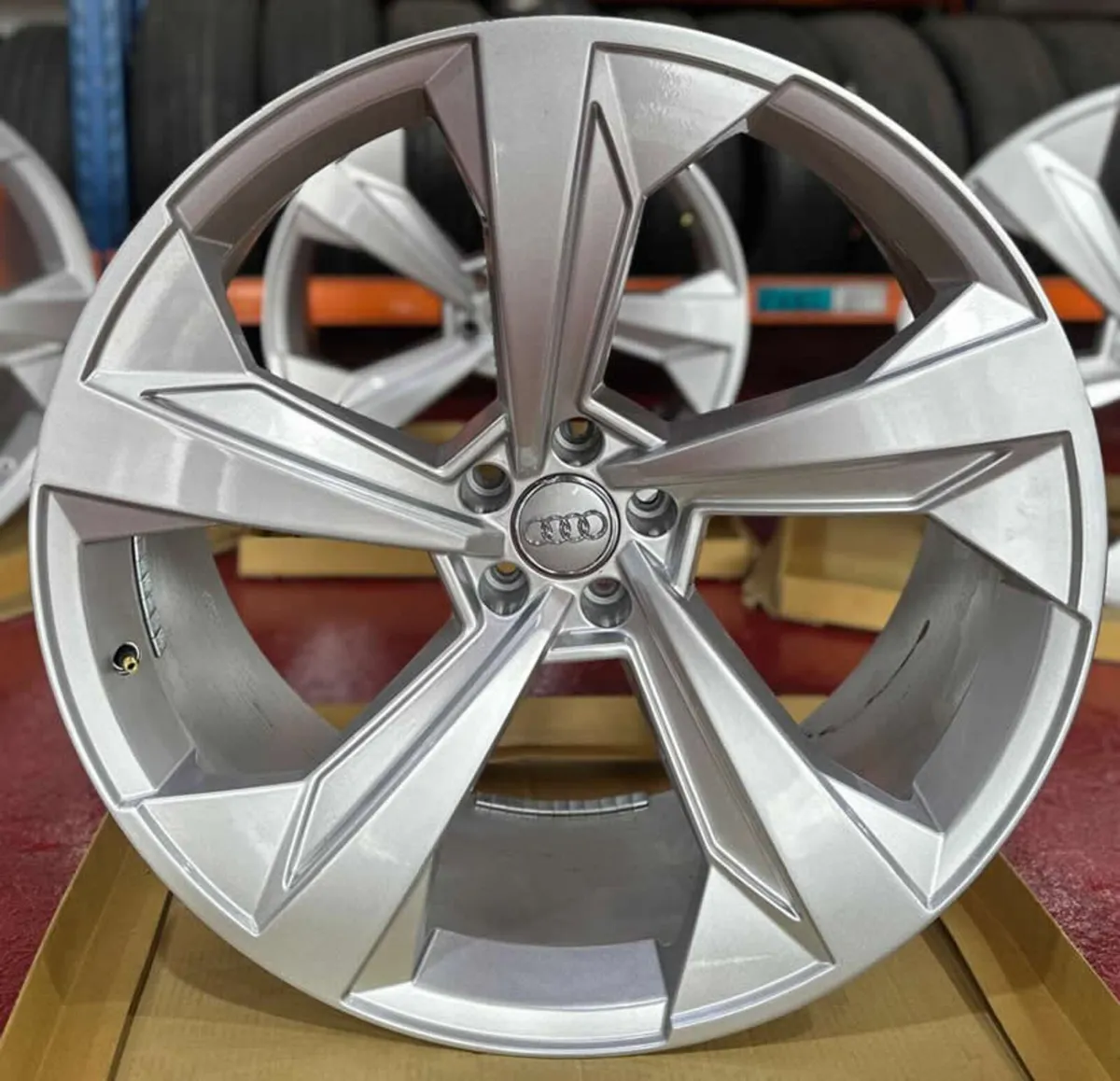 23" SQ7 Style Alloys for Audi Q7 SQ7 Q8 SQ8 - Image 1